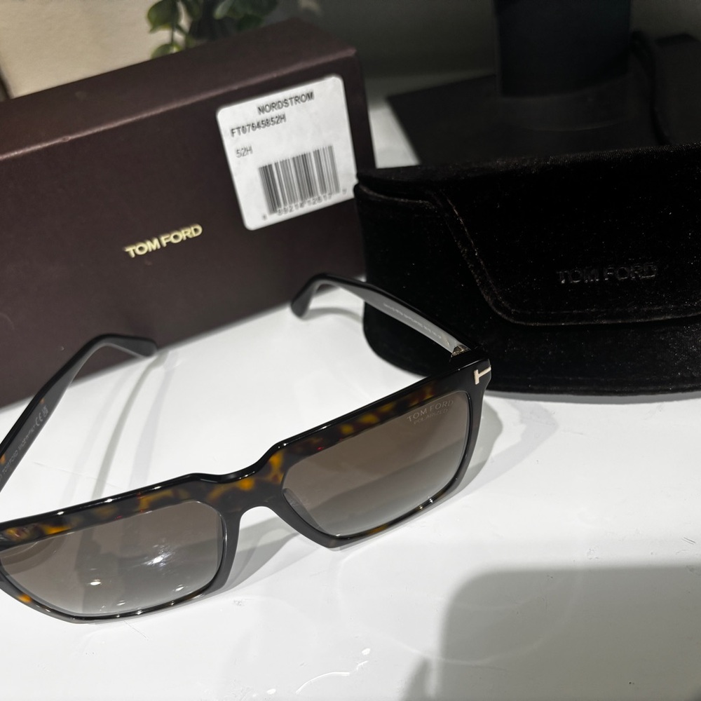 Tom Ford Sabrina 58mm polarized Sunglasses
